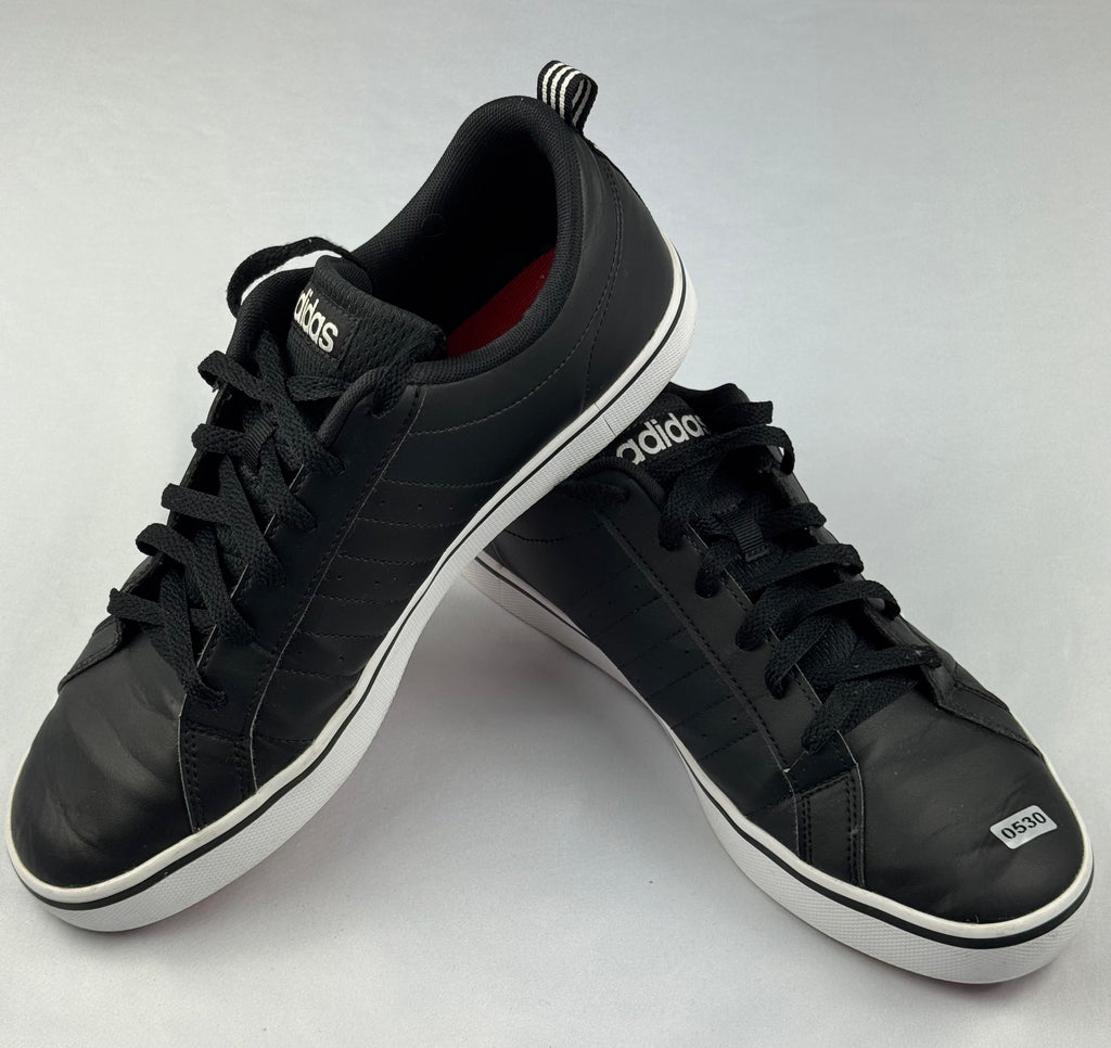 Sneaker Adidas 43- gebraucht