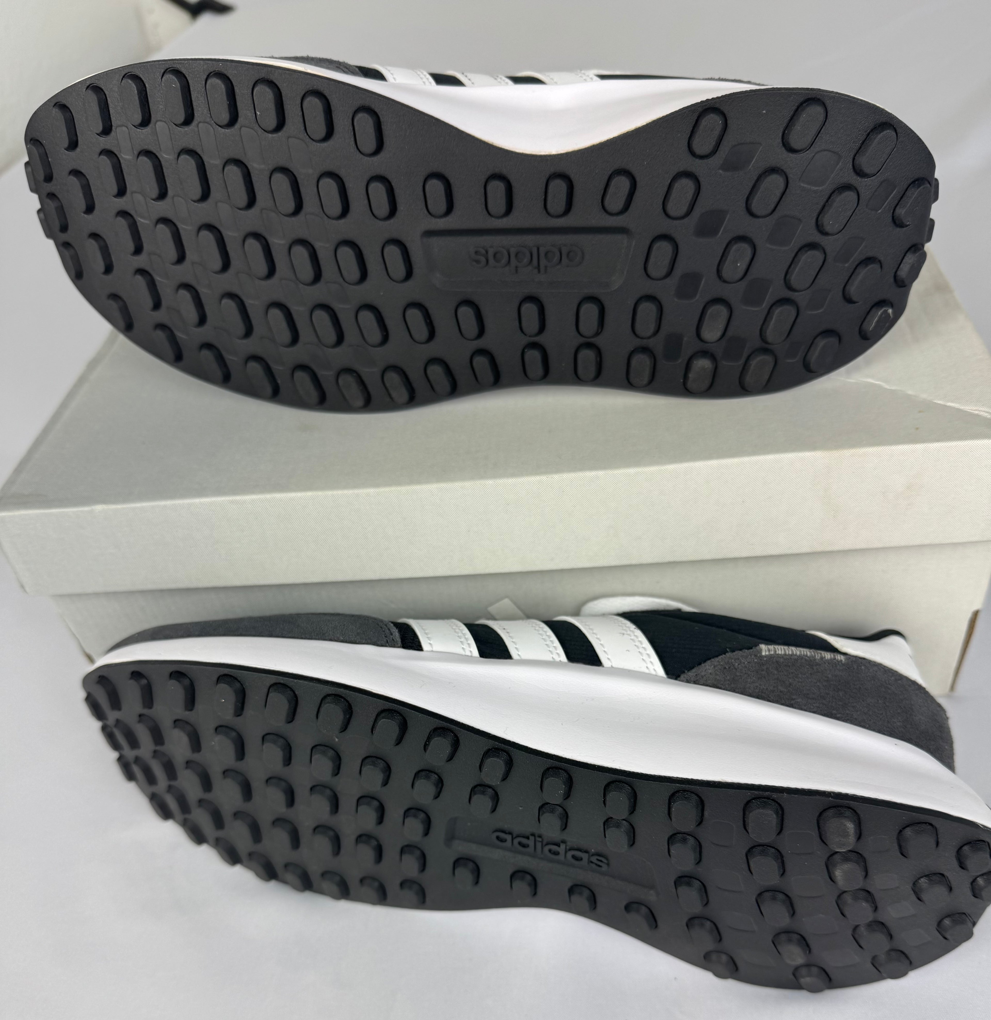 Adidas Run 70s 44- Neu